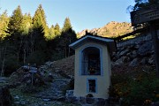 13 Santella  all'inizio del sentiero 106